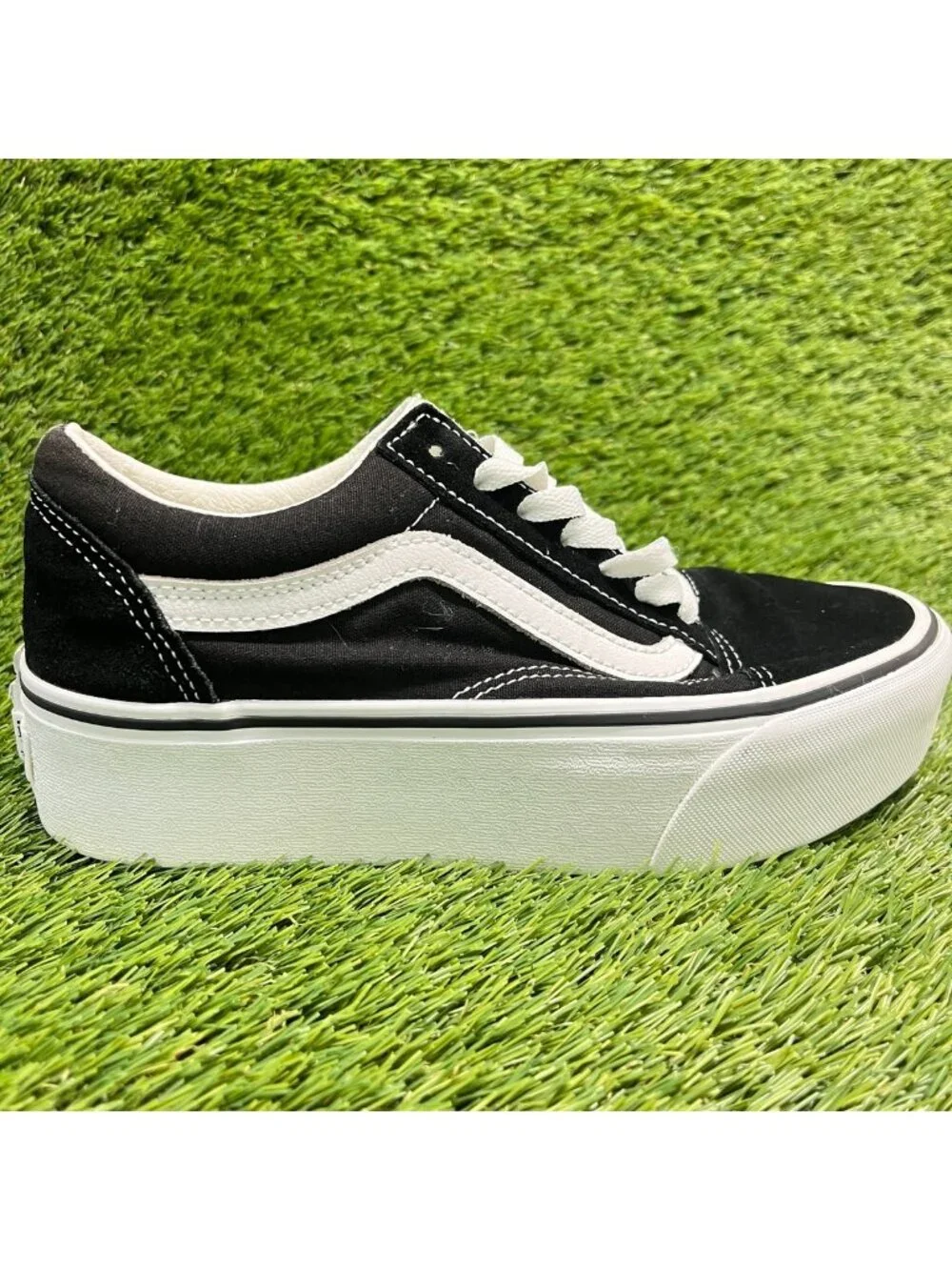 Vans Old Skool Stackform Women Size 7.5 Black Athletic Skateboard Shoes Sneakers